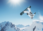 开云下载-2026世界杯黑马之战，范戴克闪耀全场，喀麦隆进攻风暴压制泰国